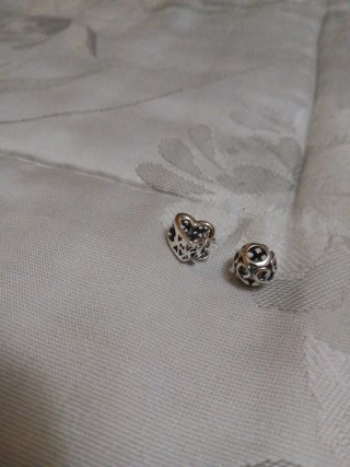 2 Charms Pandora Originales Nuevos a recoger .0