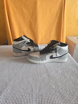 Scarpe Jordan Smoke Grey