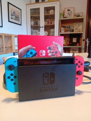 Nintendo Switch (Como nueva)