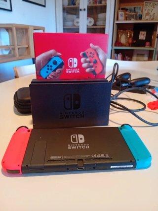 Nintendo Switch (Como nueva)