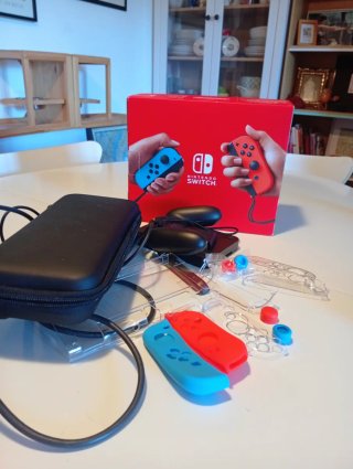 Nintendo Switch (Como nueva)