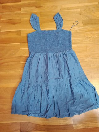 Vestido azul de chica