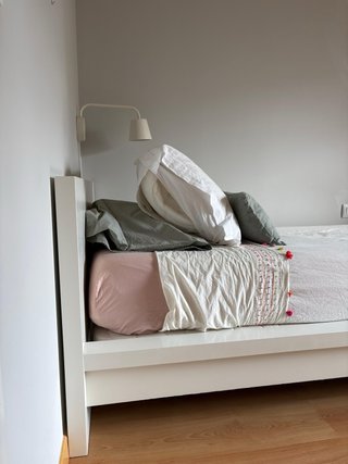 Cama individual blanca