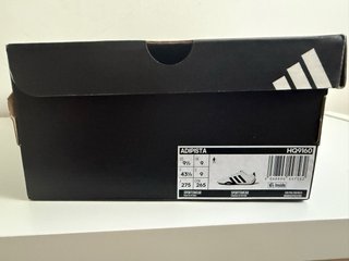 Zapatillas Adidas Blancas y Negras