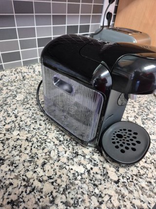 Cafetera Tassimo Bosch Negra