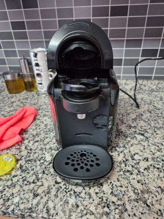 Cafetera Tassimo Bosch Negra