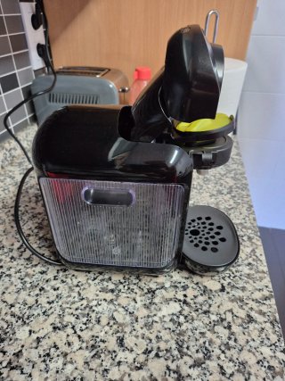 Cafetera Tassimo Bosch Negra
