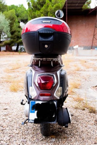 Moto Scooter Zahara Negra y Marrón
