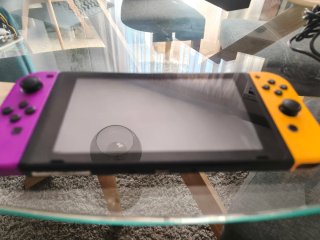 Nintendo Switch Morado y Amarillo