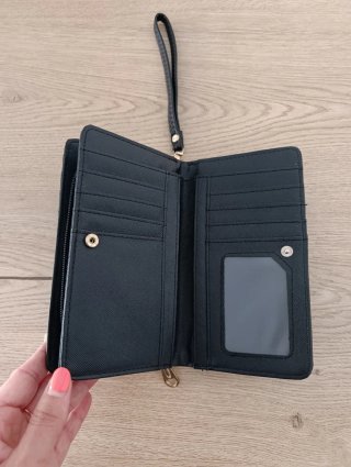 Cartera Billetera Negra con Asa de Mano y Detalles