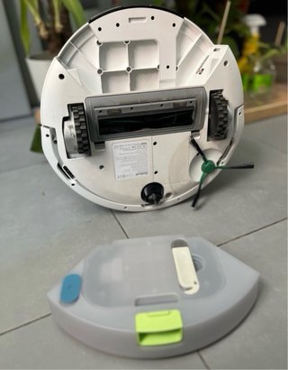 Robot friegasuelos iRobot Y311240