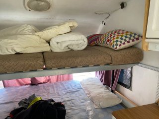 Caravana Menos de 750 kg con papeles.