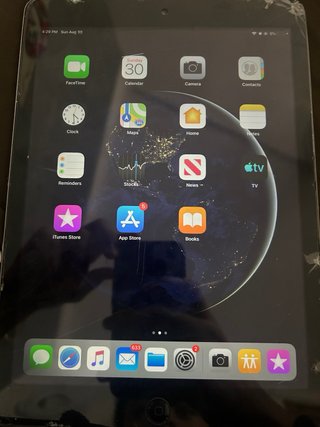 2 iPads 16 GB
