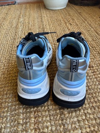 Zapatillas Buffalo plataforma azul y plata