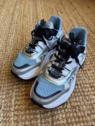 Zapatillas Buffalo plataforma azul y plata