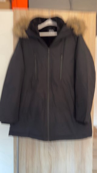 Abrigo Zara con capucha y pelo