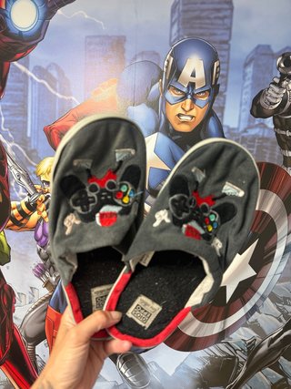 Zapatillas de casa Gios Eppo con mando gamer