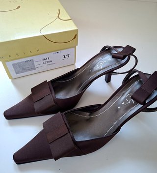 Zapatos ceremonia Marian 37 tacón SIN ESTRENAR