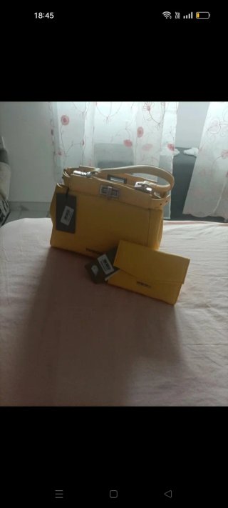 Set borsa e portafoglio Vivienne D giallo