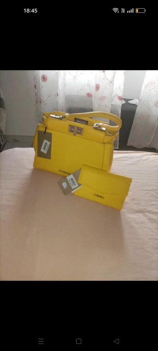 Set borsa e portafoglio Vivienne D giallo