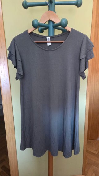 Vestido verde manga corta volantes