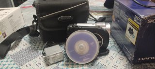 Cámara Sony Handycam DCR-DVD110E