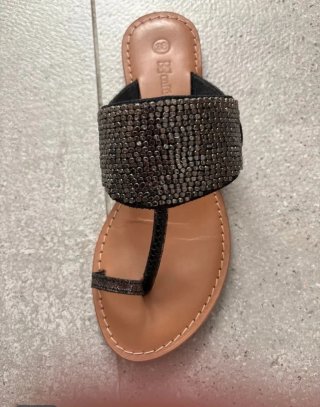 Sandalias planas mujer con pedrería
