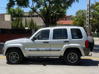 Jeep Cherokee 2004
