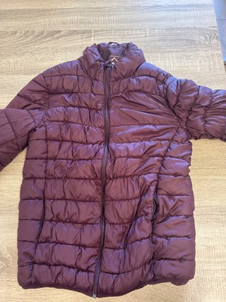 Chaqueta acolchada morada talla S