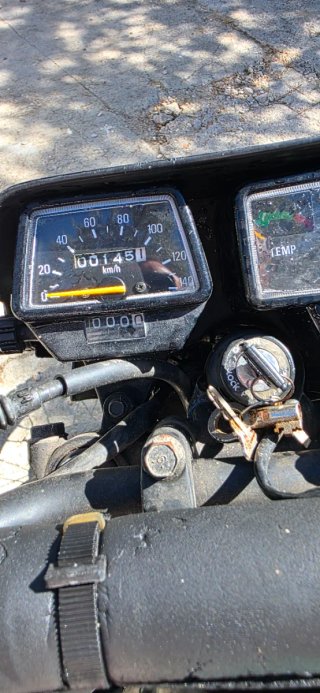Yamaha DT 80 Enduro Moto Negra y Verde
