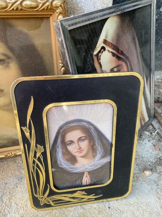 LOTE DE ANTIGÜEDADES RELIGIOSAS