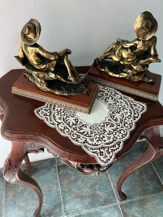 2 Figuras Decorativas Bronce