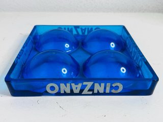 Cinzano cenicero azul cristal grueso 4 huecos