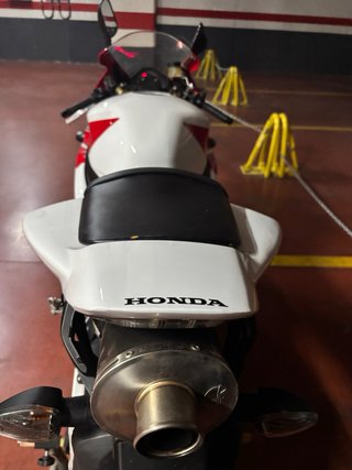 Honda CBR1000RR 2004