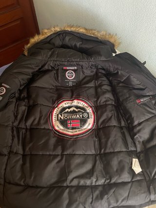 Abrigo Geographical Norway Negro.