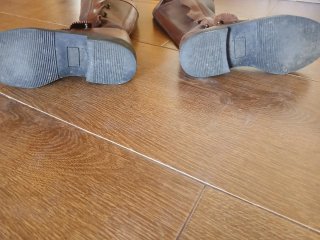 2 pares Botas camperas de cuero marrón