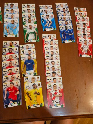 Cromos Panini Adrenalyn La Liga 2025-26
