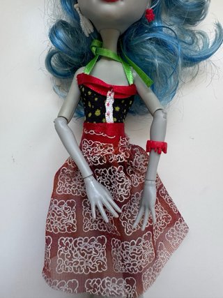Muñeca Monster High Ghoulia Yelps