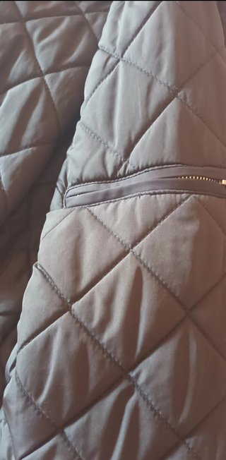 Chaquetón Zara verde con capucha