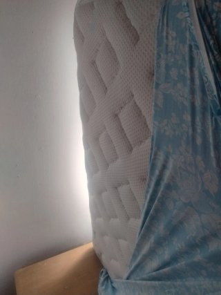 Colchón blanco 1,35 cm en conil