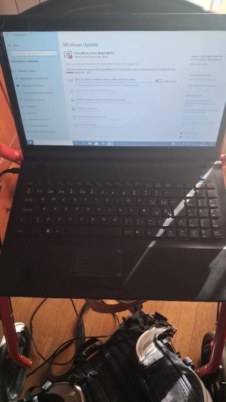 Ergo W76C Portátil Negro