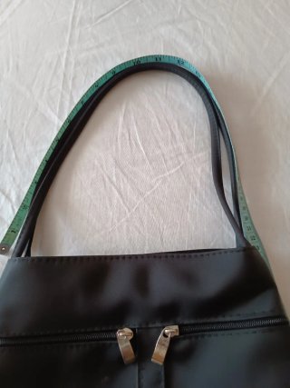 Bolso de mano negro