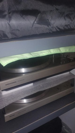 Tocadiscos Grundig PS 3000-R y Philips