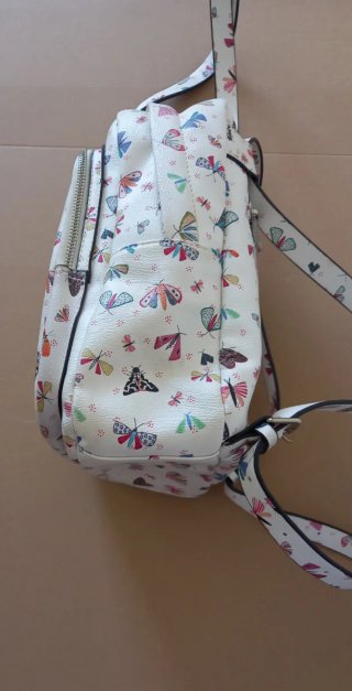 Mochila Parfois pequeña con estampado de mariposas