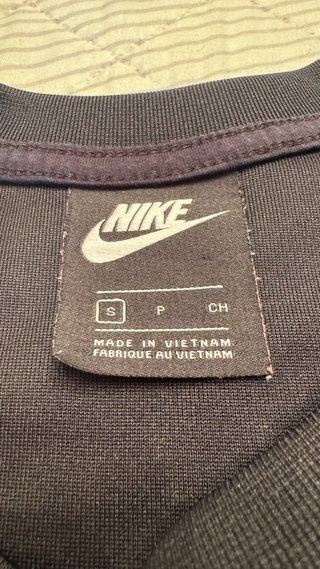 Sudadera Nike Negra con Logo