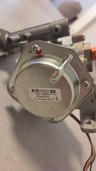 Válvula de gas calentador Ariston
