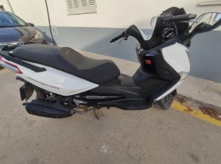 Moto SYM Joymax Sport