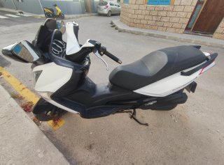 Moto SYM Joymax Sport