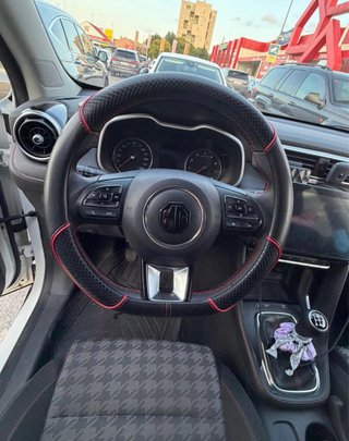 MG ZS 2022