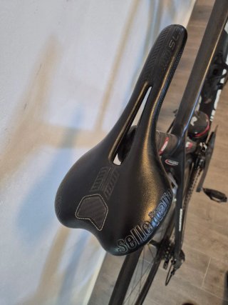 Bicicleta da strada Mendiz F9 in carbonio